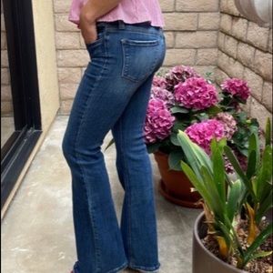 Vervet Los Angeles  mid rise jeans with flared legs size 27.